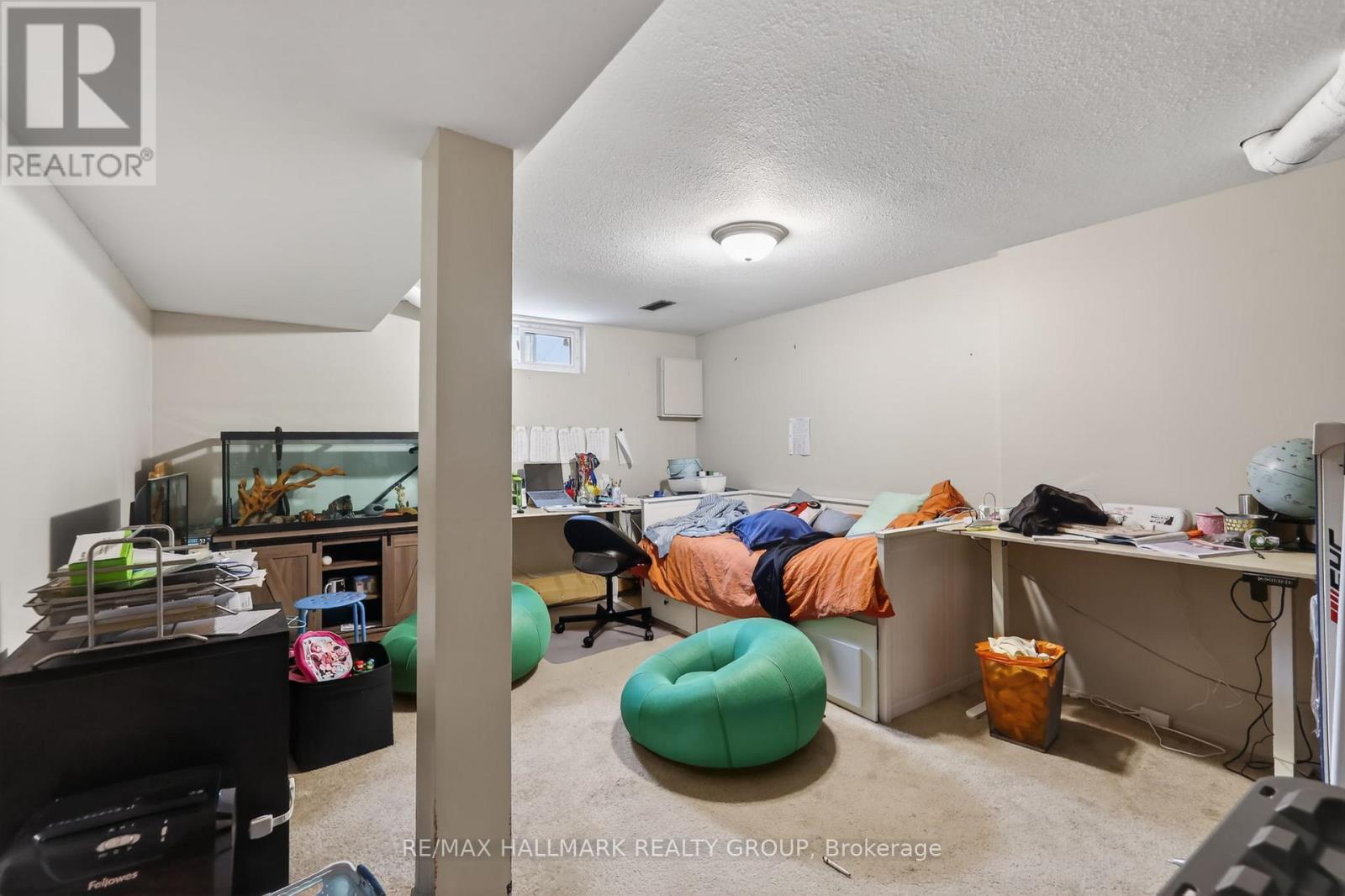 52 THISTLEDOWN COURT - 27