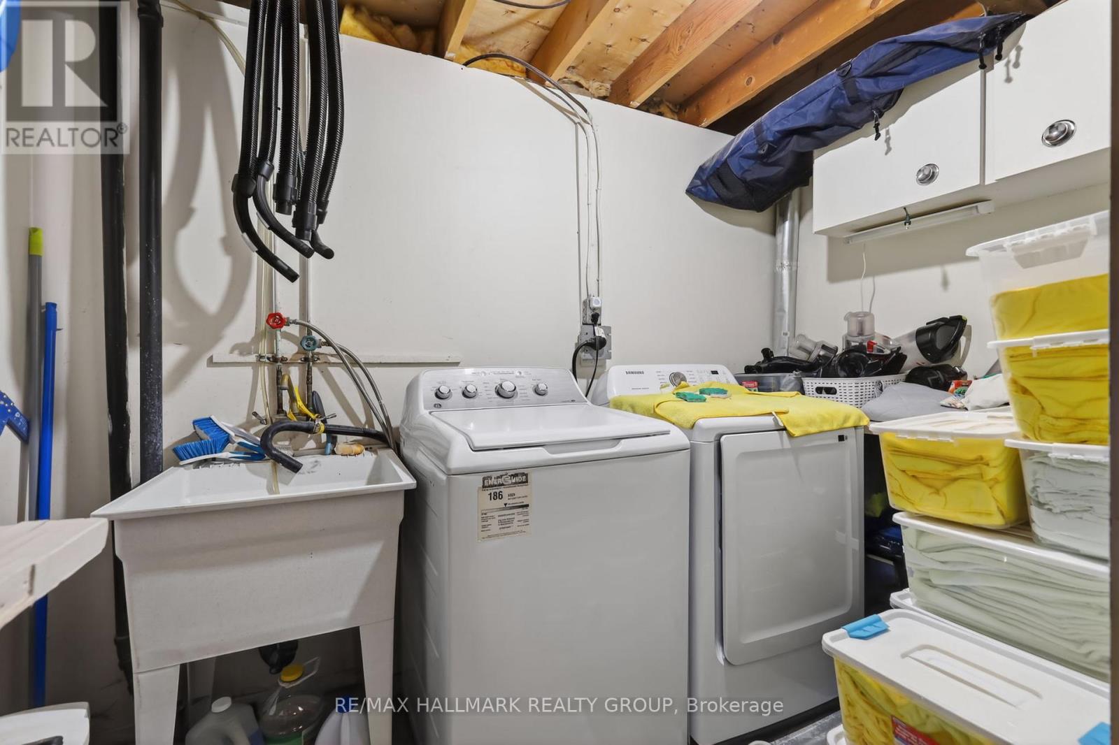 52 THISTLEDOWN COURT - 28