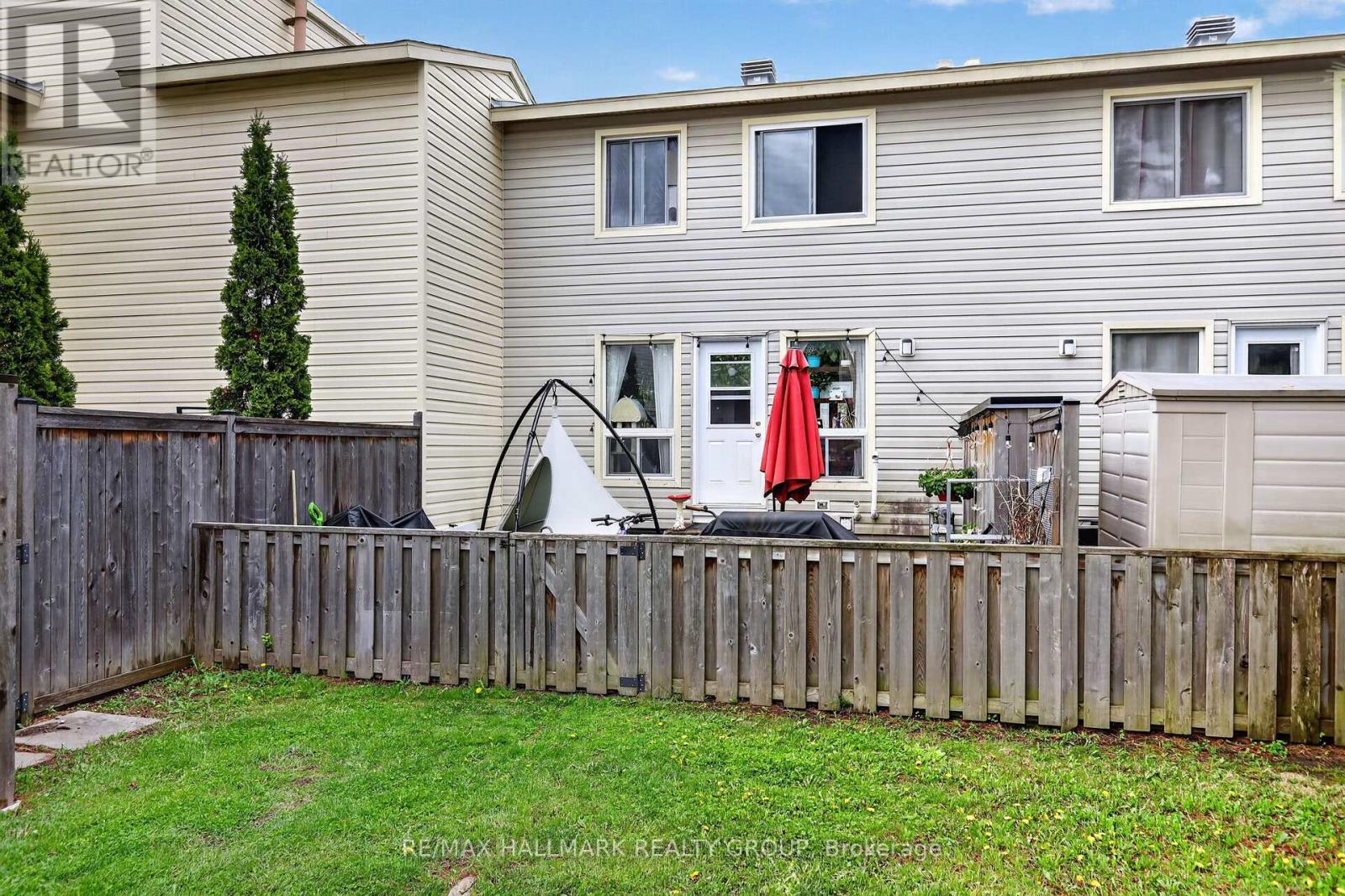52 THISTLEDOWN COURT - 32