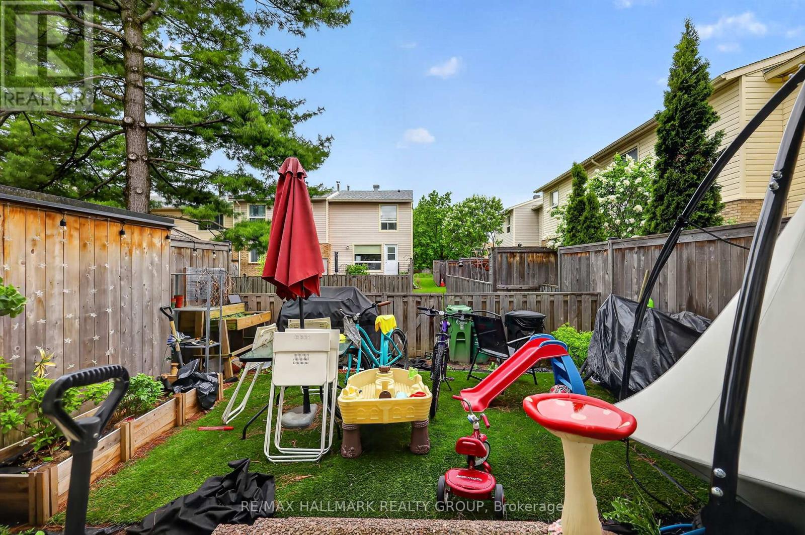 52 THISTLEDOWN COURT - 29