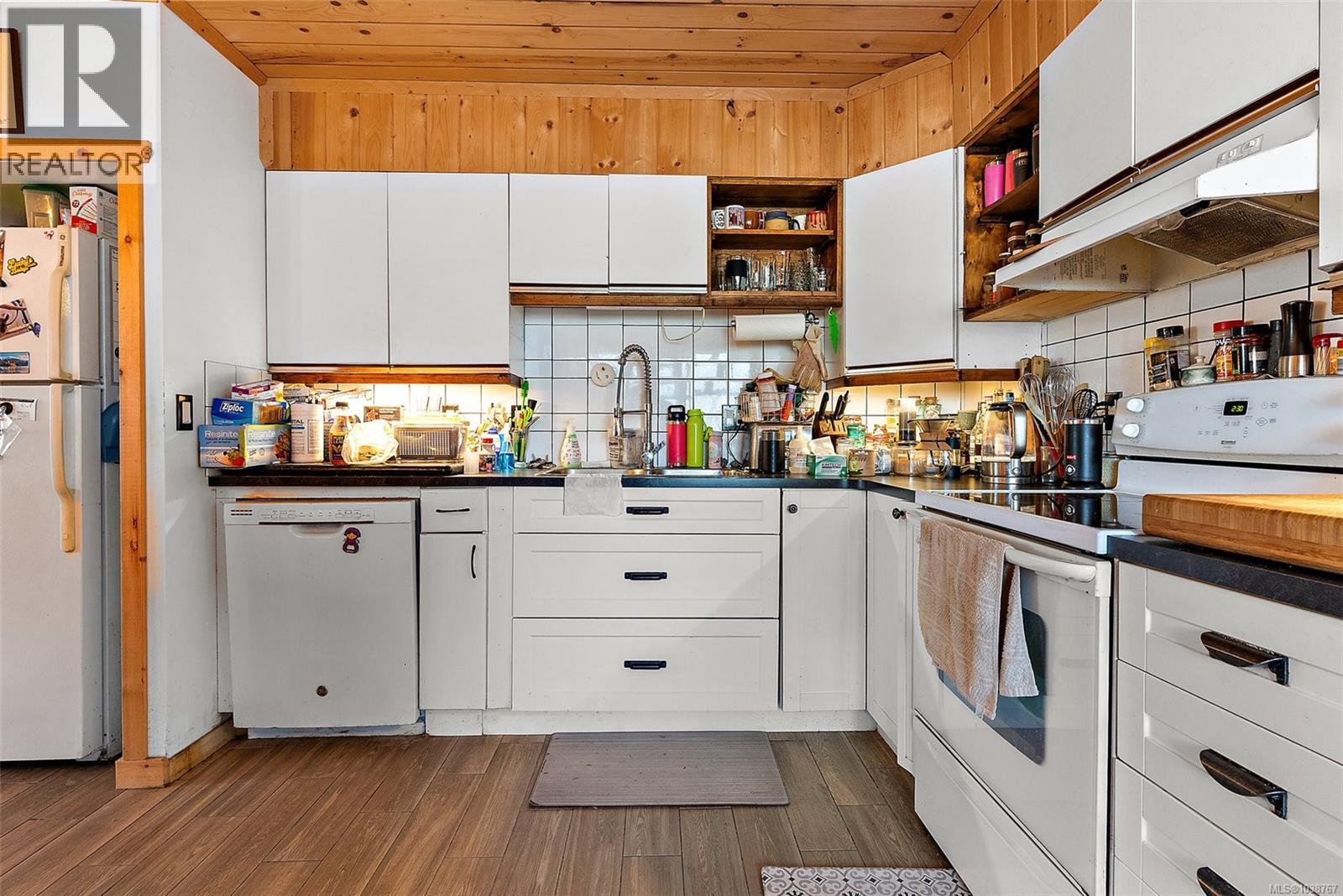 3176 Balfour Ave - 3