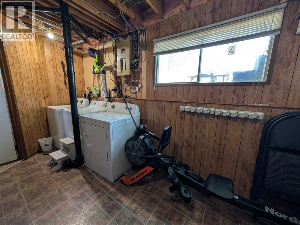 112 Sprague Way SE - 25