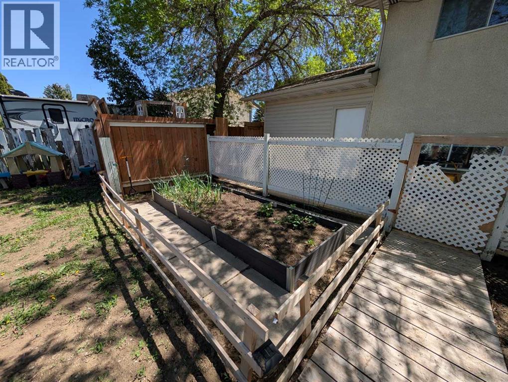 112 Sprague Way SE - 32
