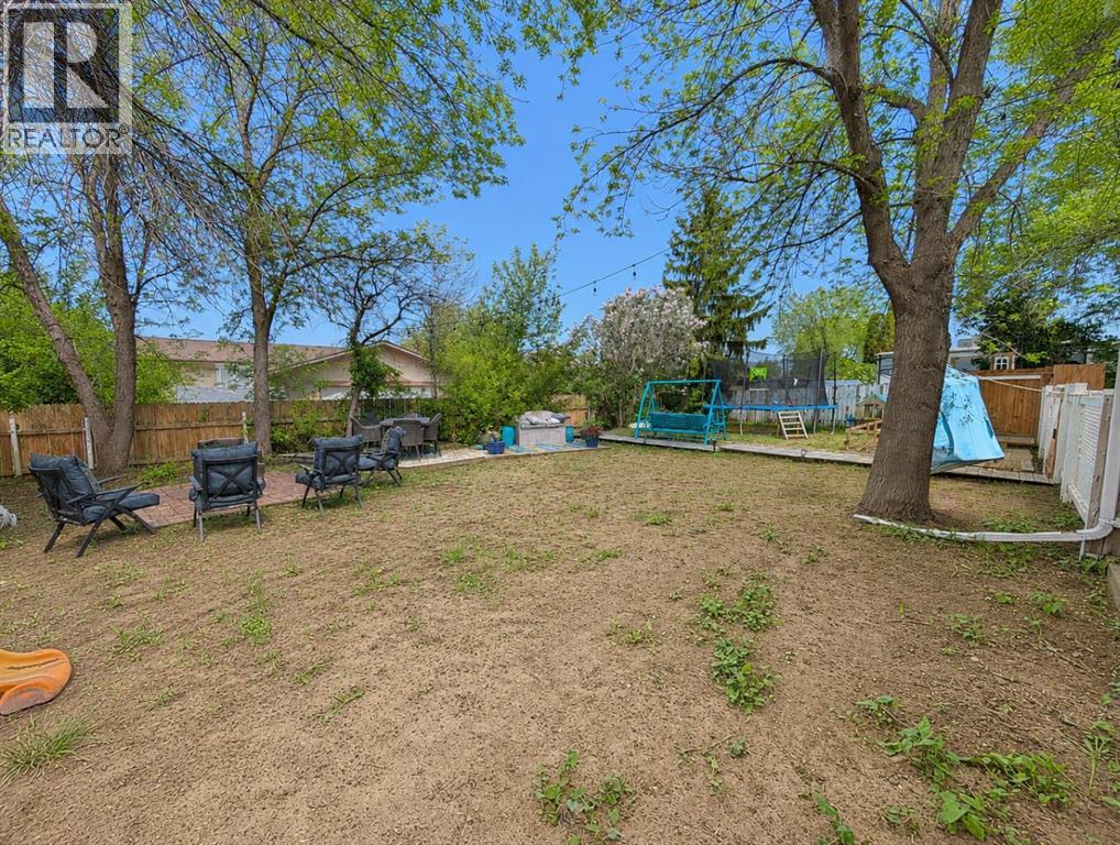 112 Sprague Way SE - 30