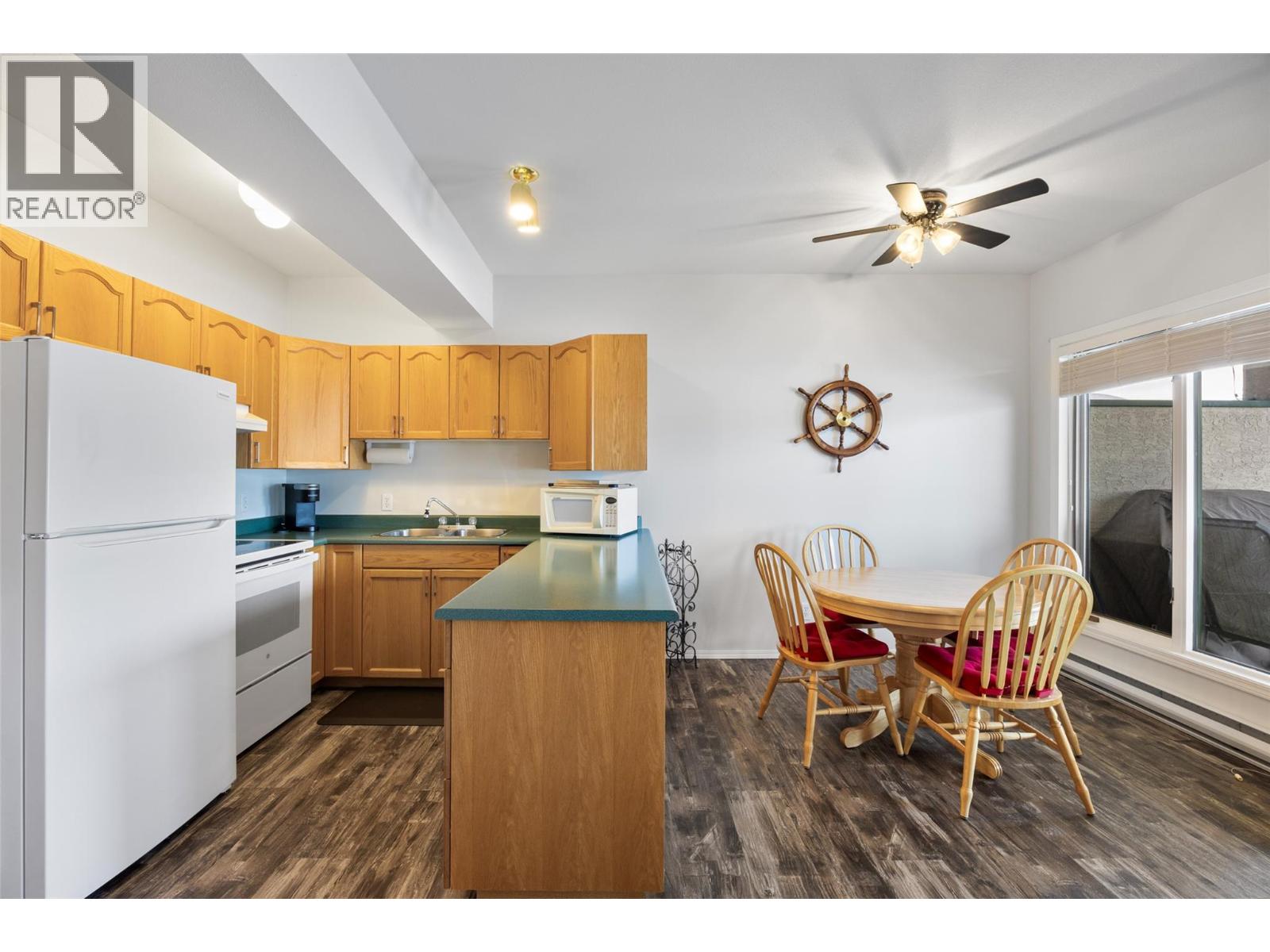 #7B 3935 Eagle Bay Road - 11