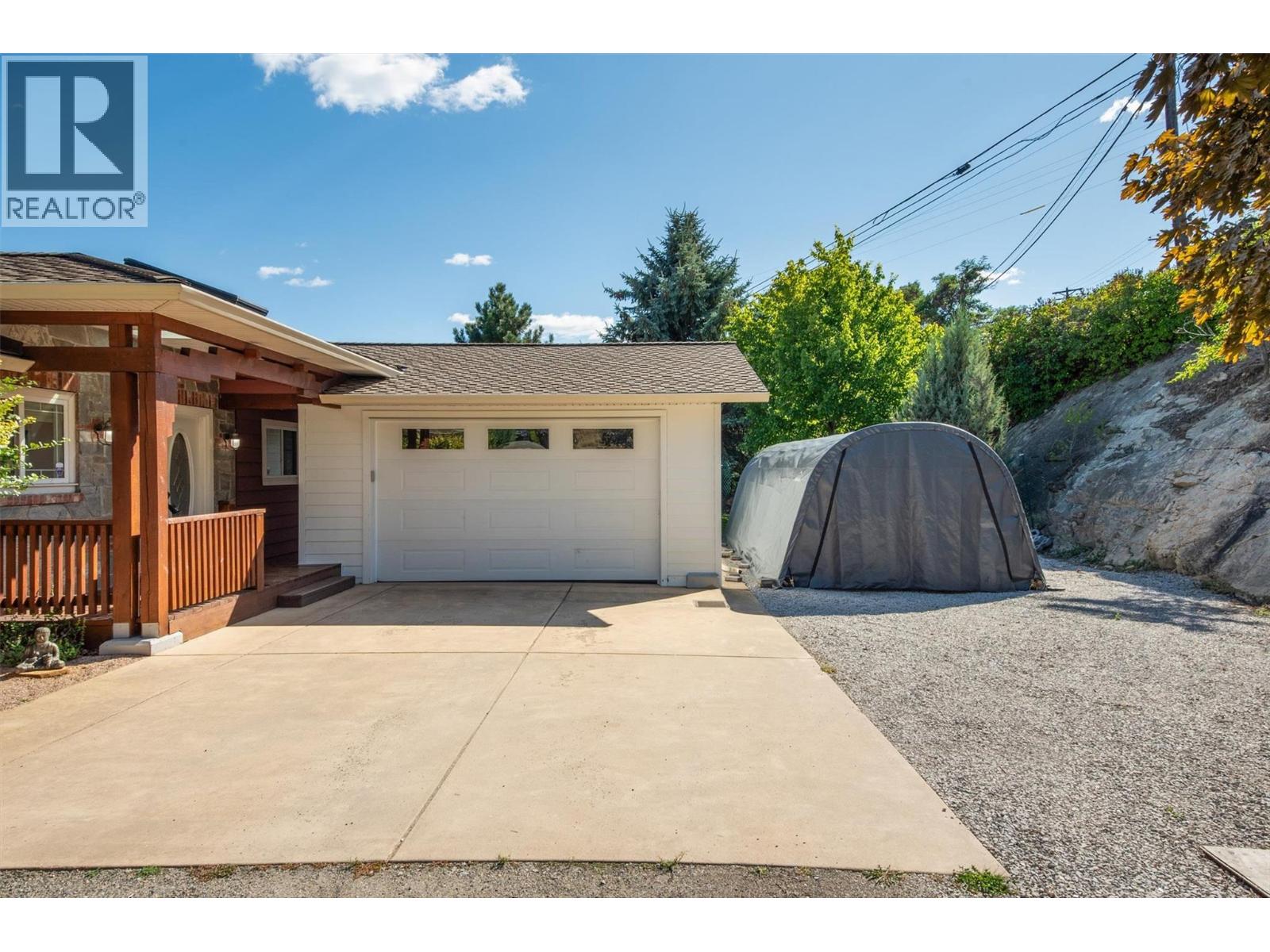 6101 Lipsett Avenue, Peachland