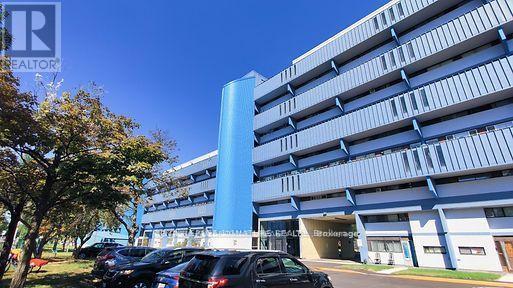 #806 4673 JANE STREET - 1