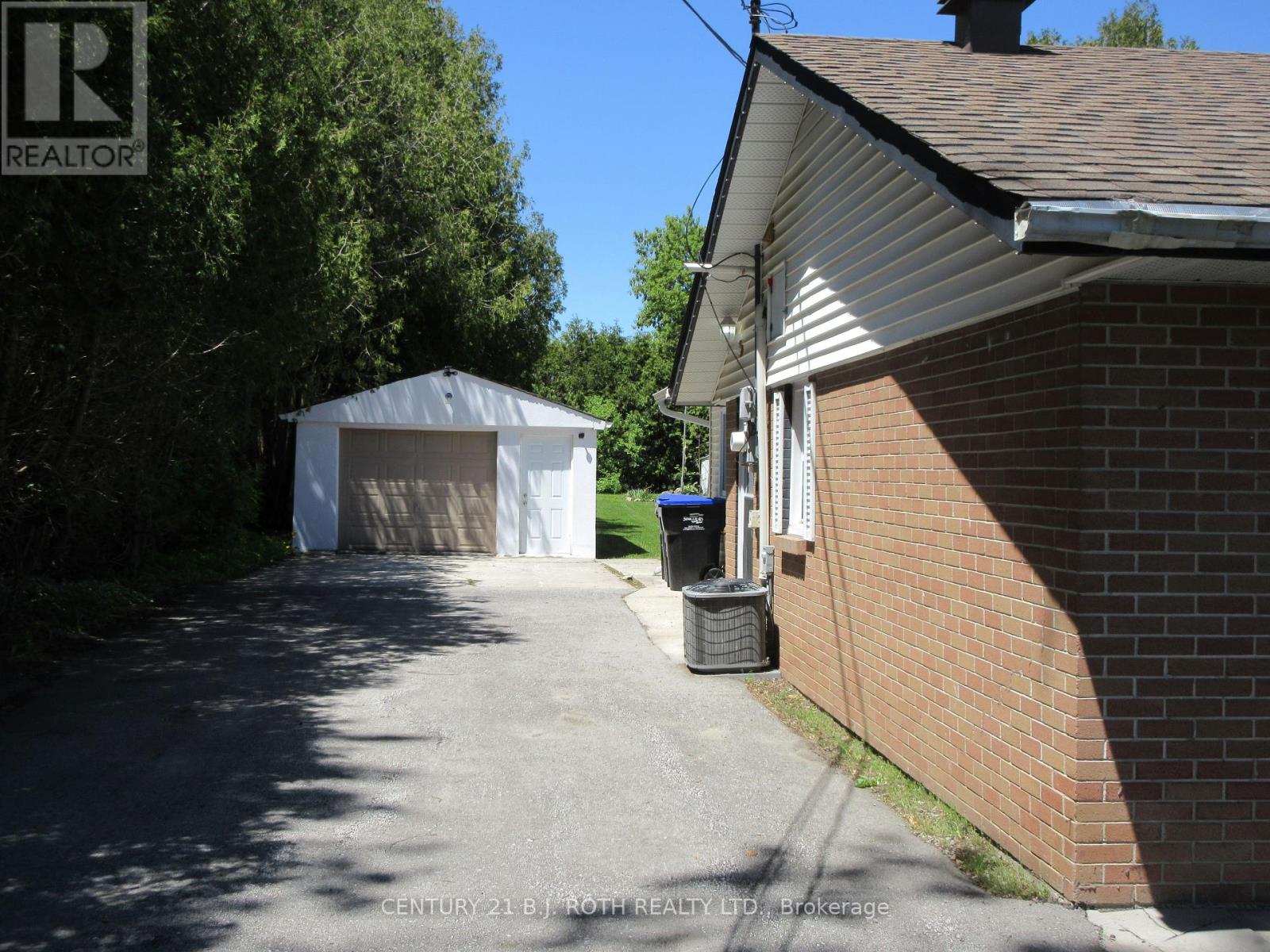 31 RIVER DRIVE - 31