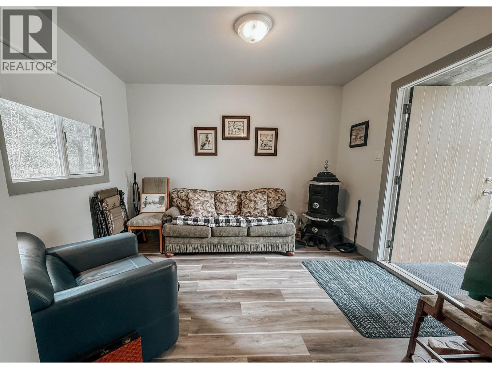 7532 THOMAS POINT ROAD - 9
