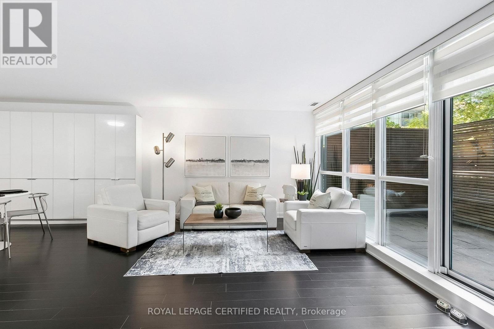 #227 10 CAPREOL COURT - 13