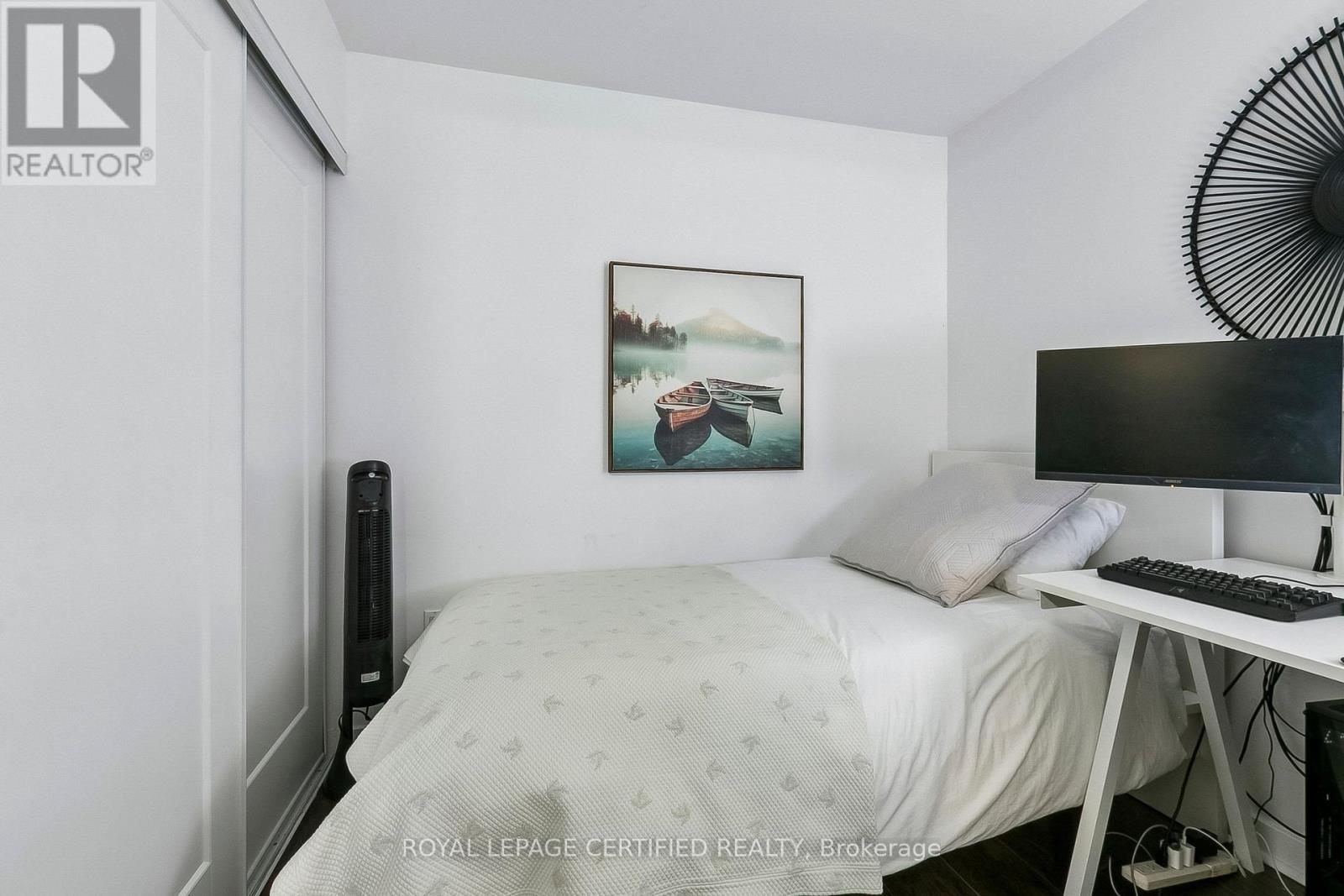 #227 10 CAPREOL COURT - 36