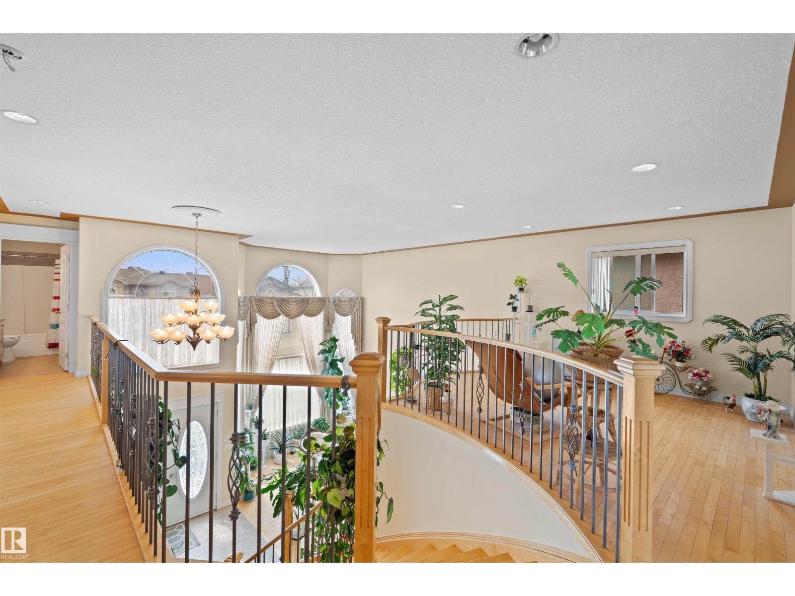 7622 168A AV NW - 19