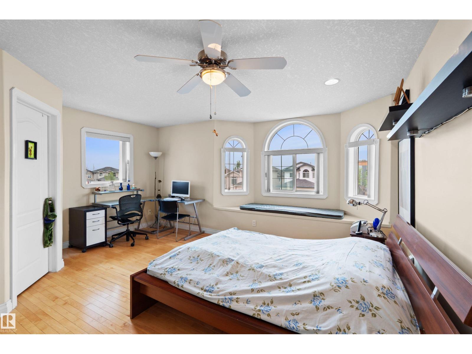 7622 168A AV NW - 30