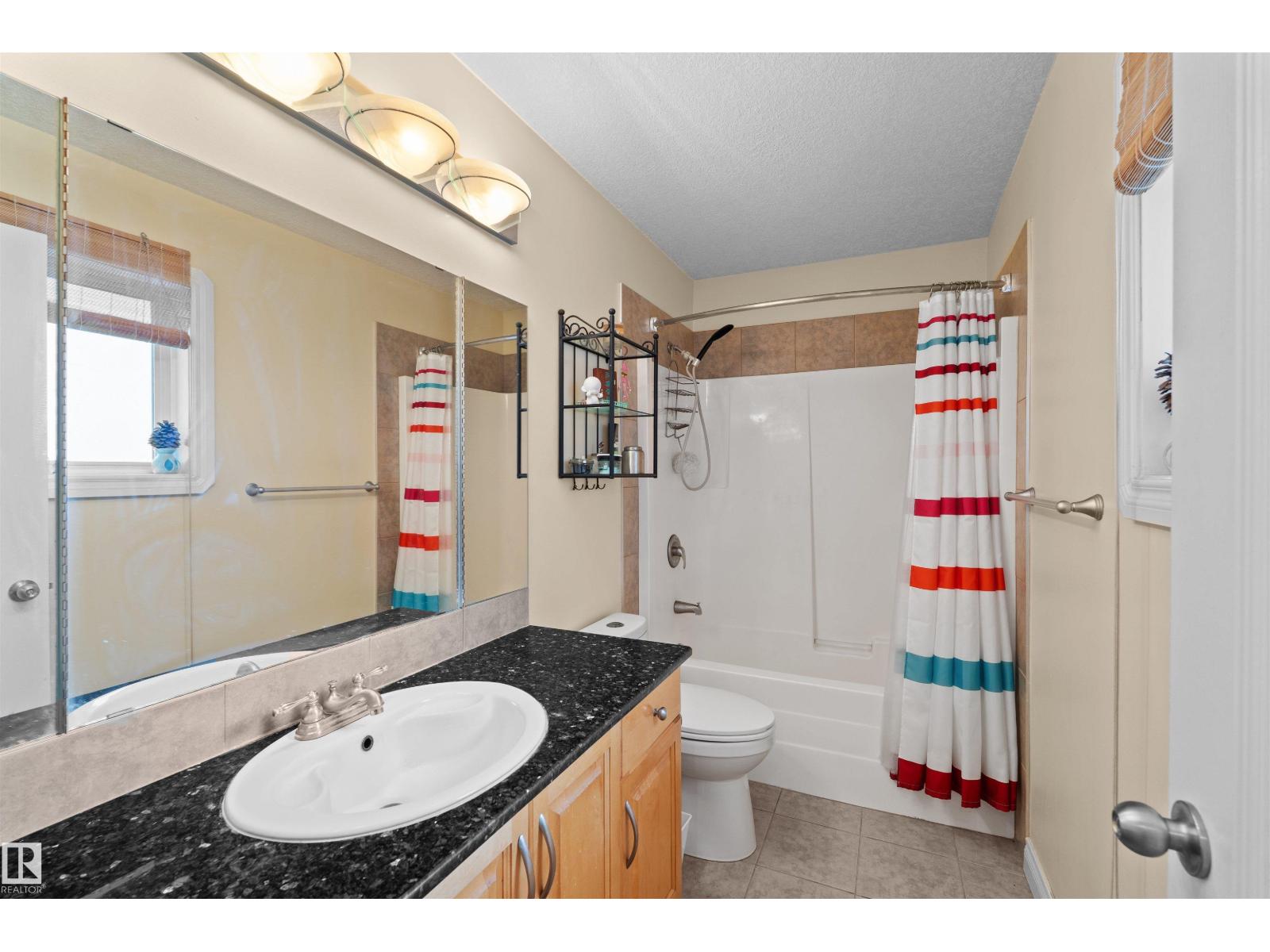 7622 168A AV NW - 32