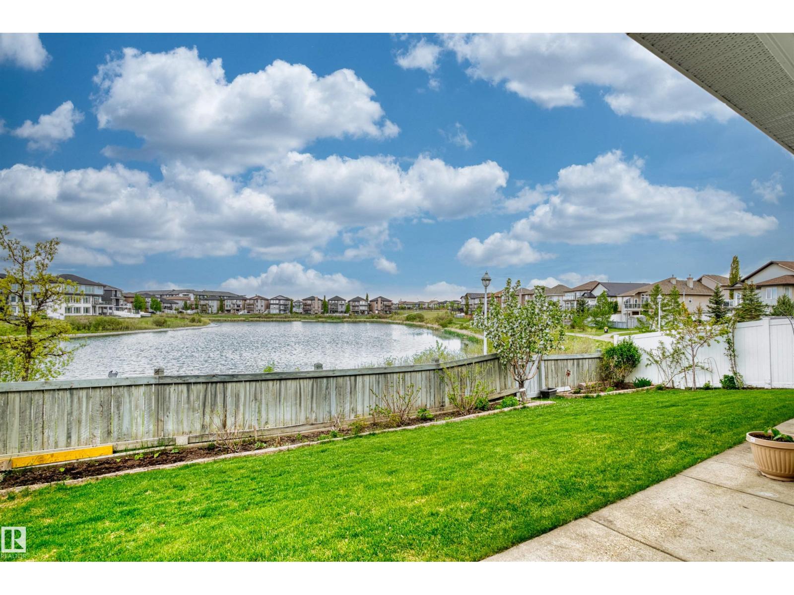 7622 168A AV NW - 43