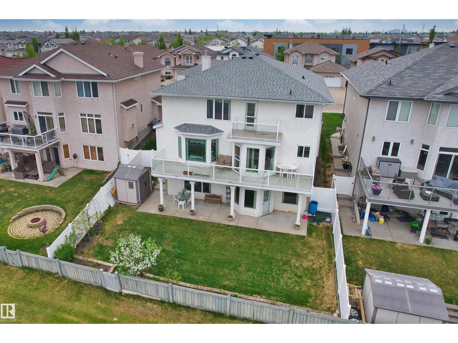 7622 168A AV NW - 45