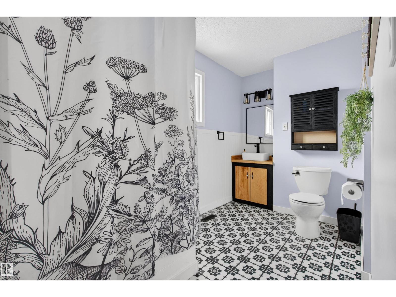 18116 81 AV NW - 15
