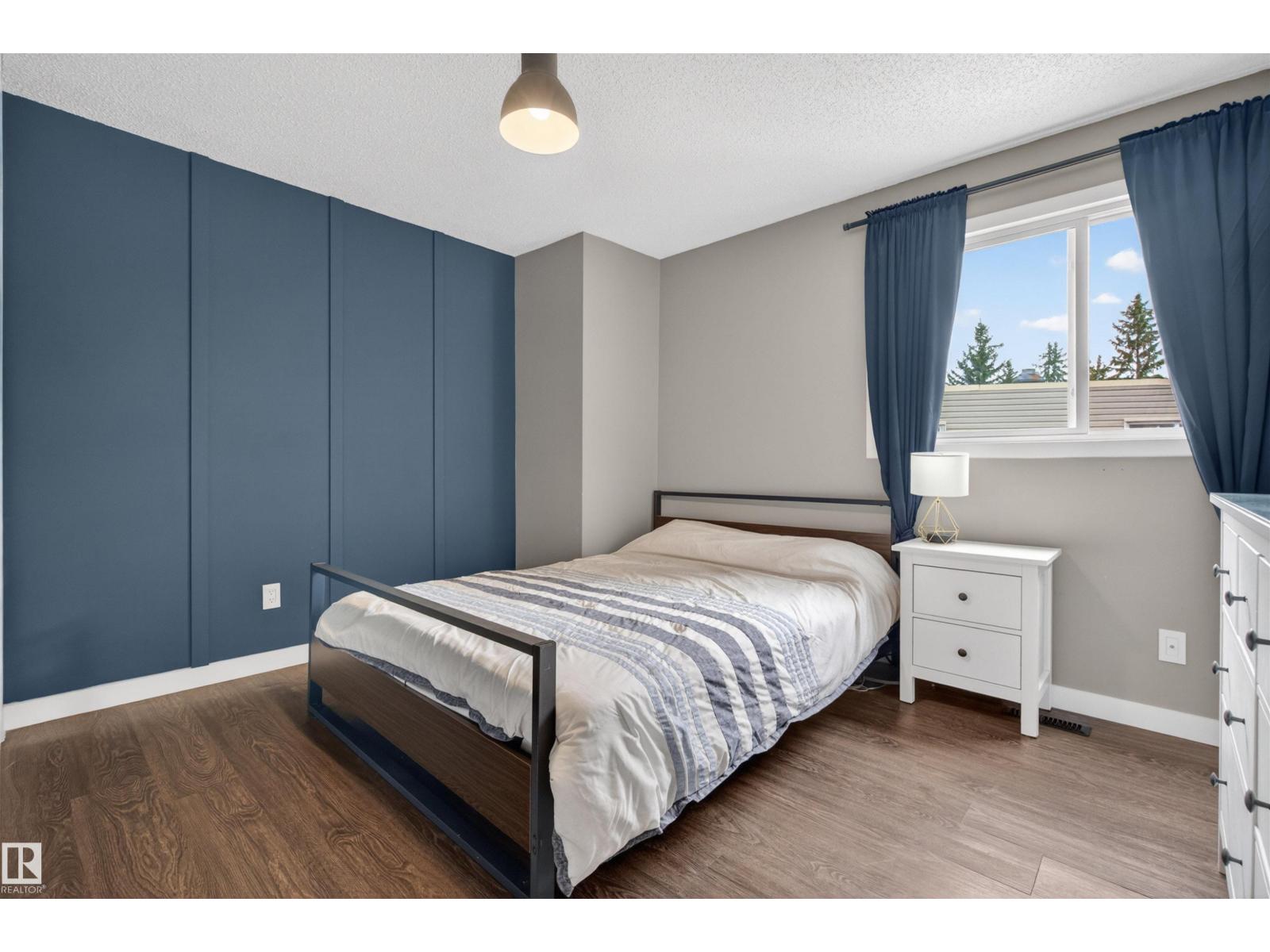 18116 81 AV NW - 17