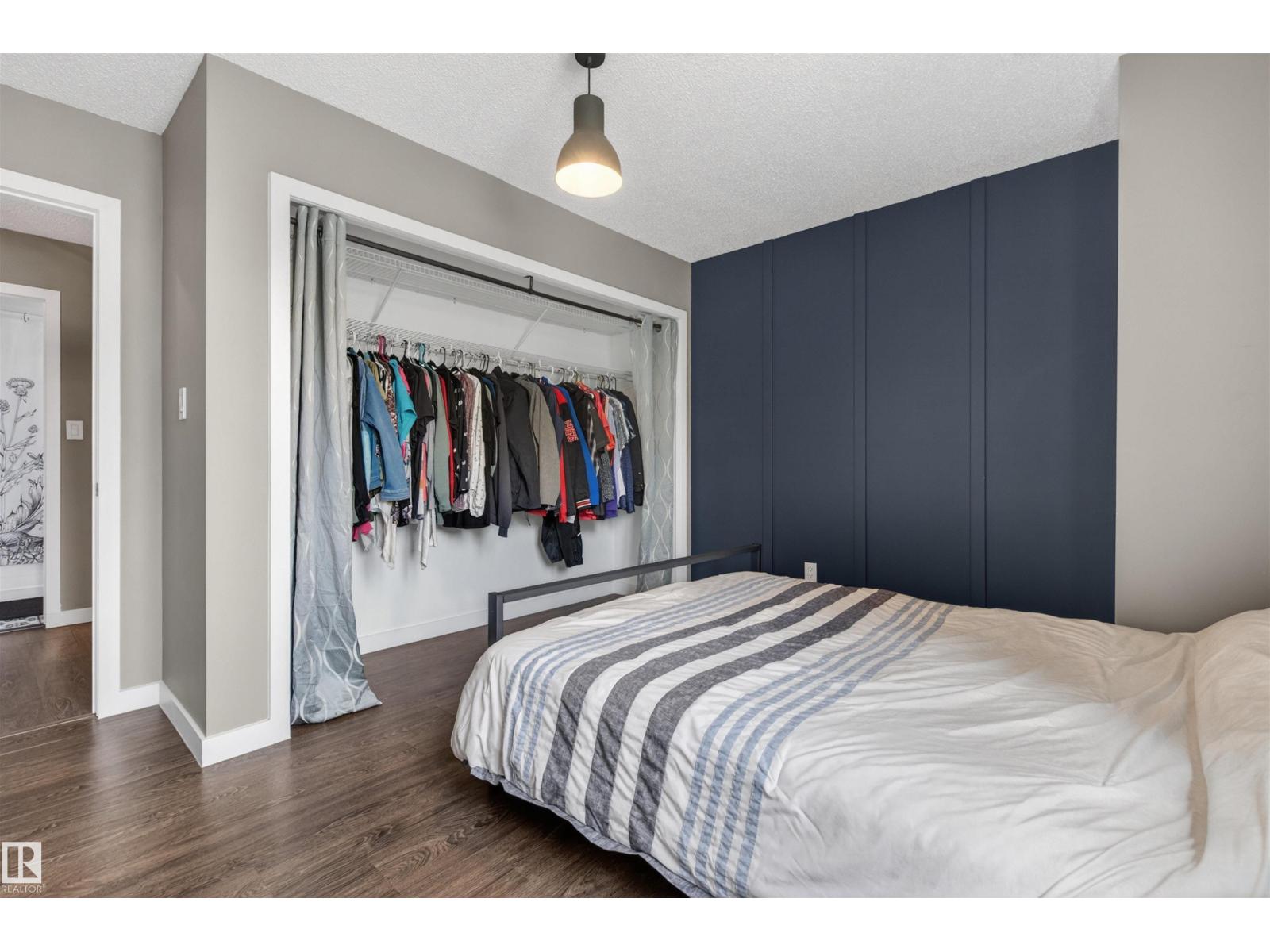 18116 81 AV NW - 18