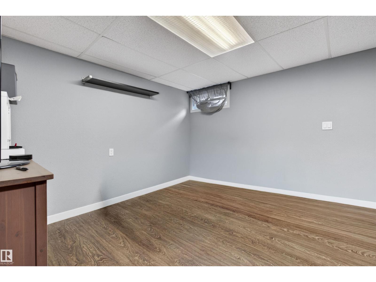 18116 81 AV NW - 19
