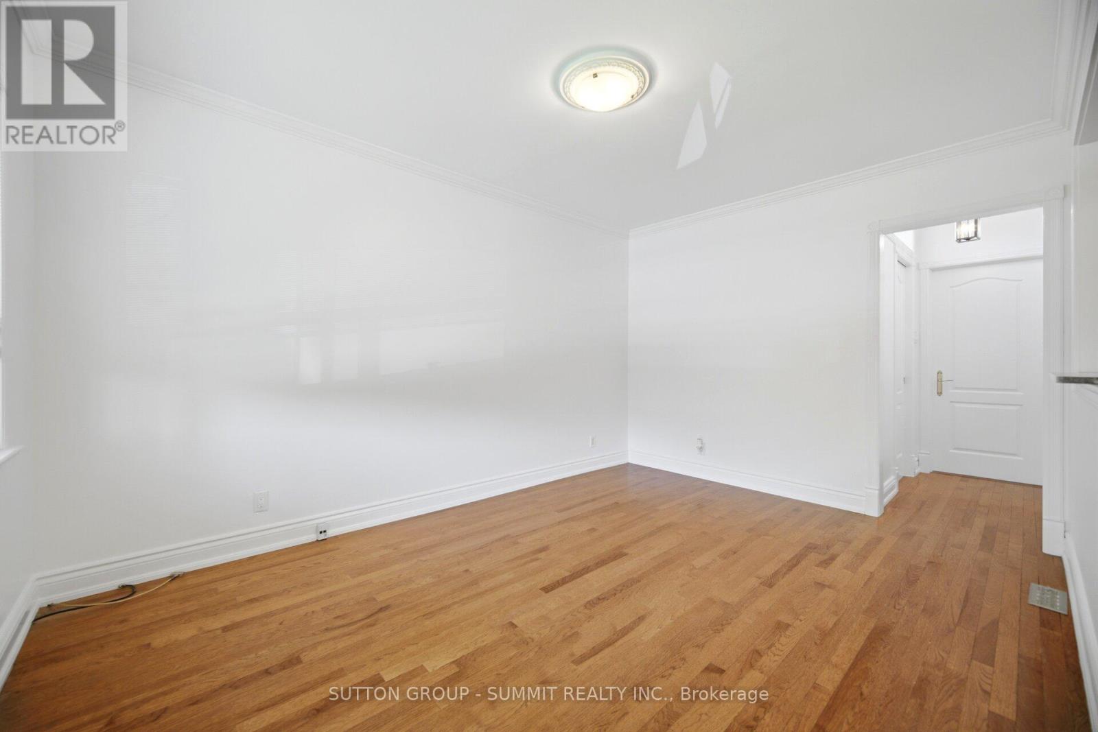 63 CHAMBERLAIN AVENUE - 18