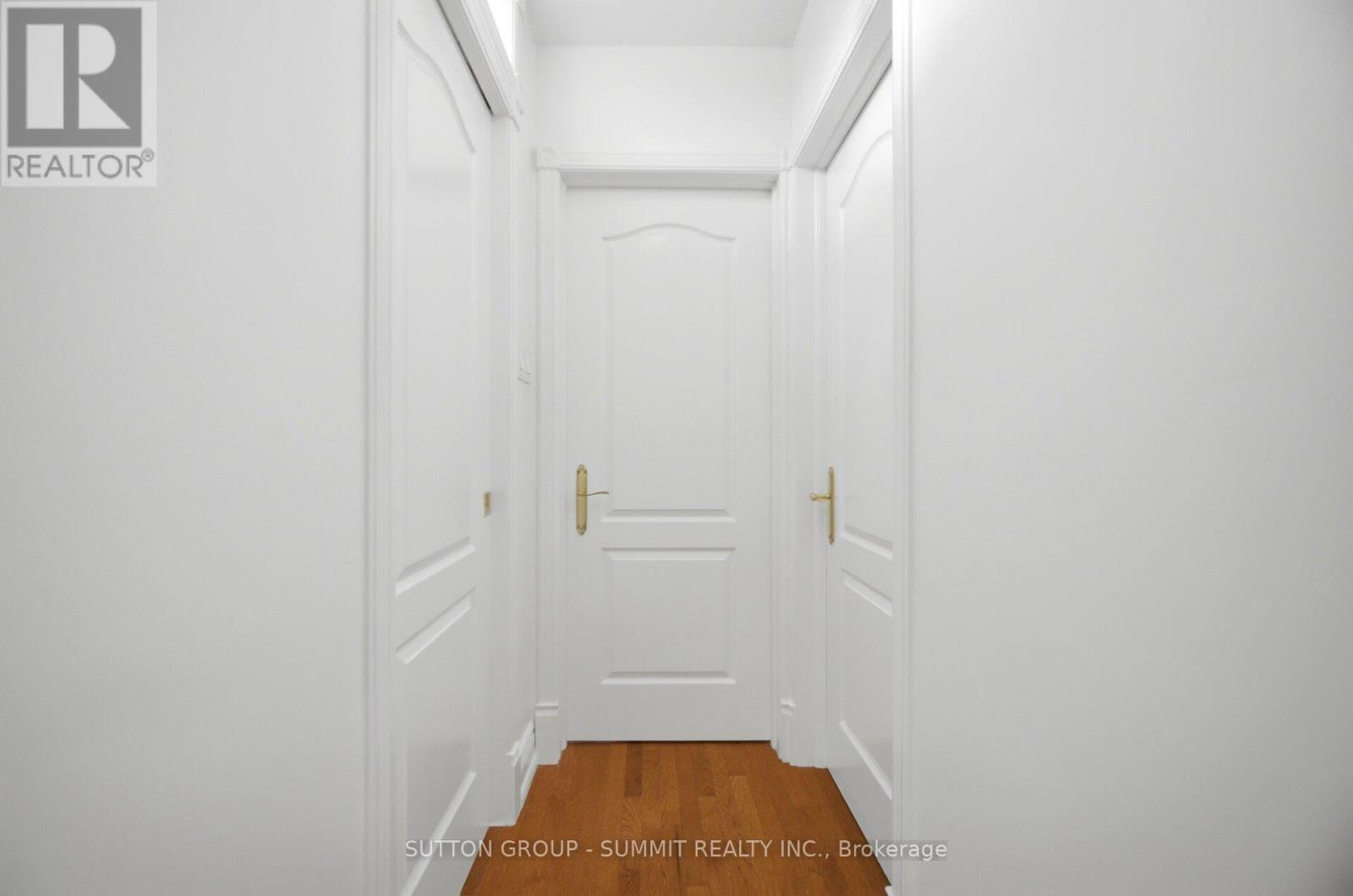 63 CHAMBERLAIN AVENUE - 20