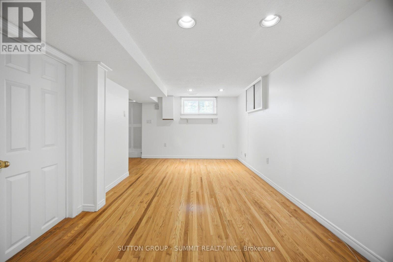 63 CHAMBERLAIN AVENUE - 30