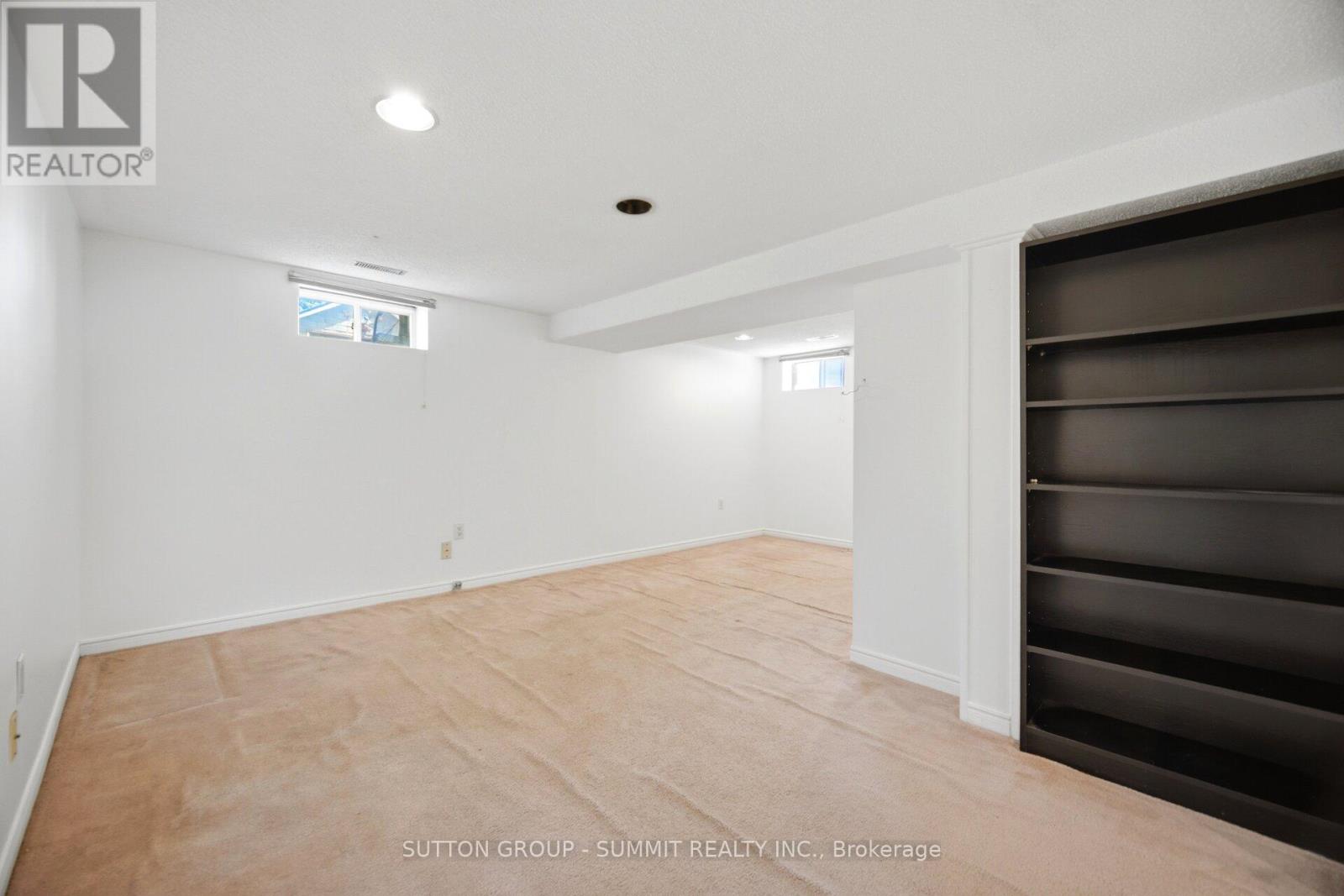63 CHAMBERLAIN AVENUE - 34