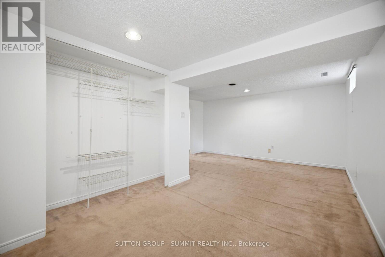 63 CHAMBERLAIN AVENUE - 37