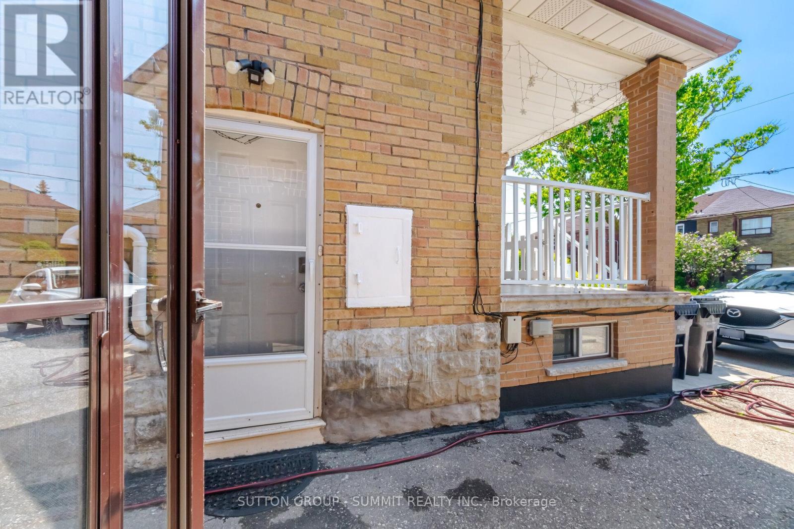 63 CHAMBERLAIN AVENUE - 43