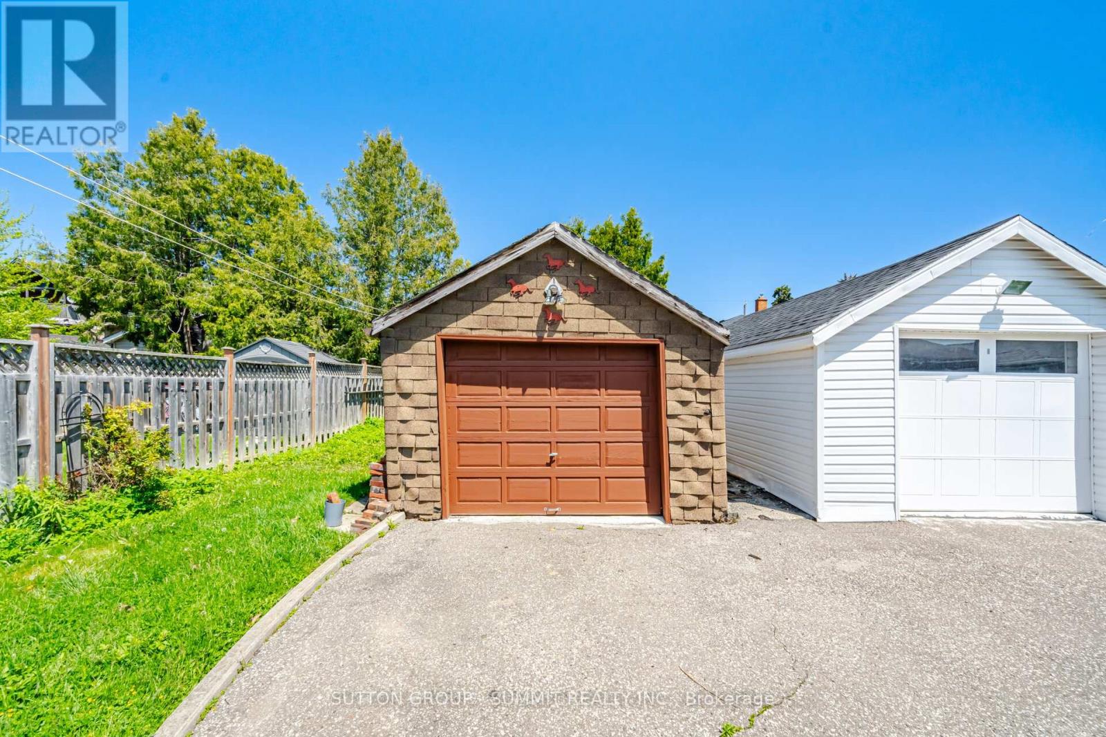 63 CHAMBERLAIN AVENUE - 44