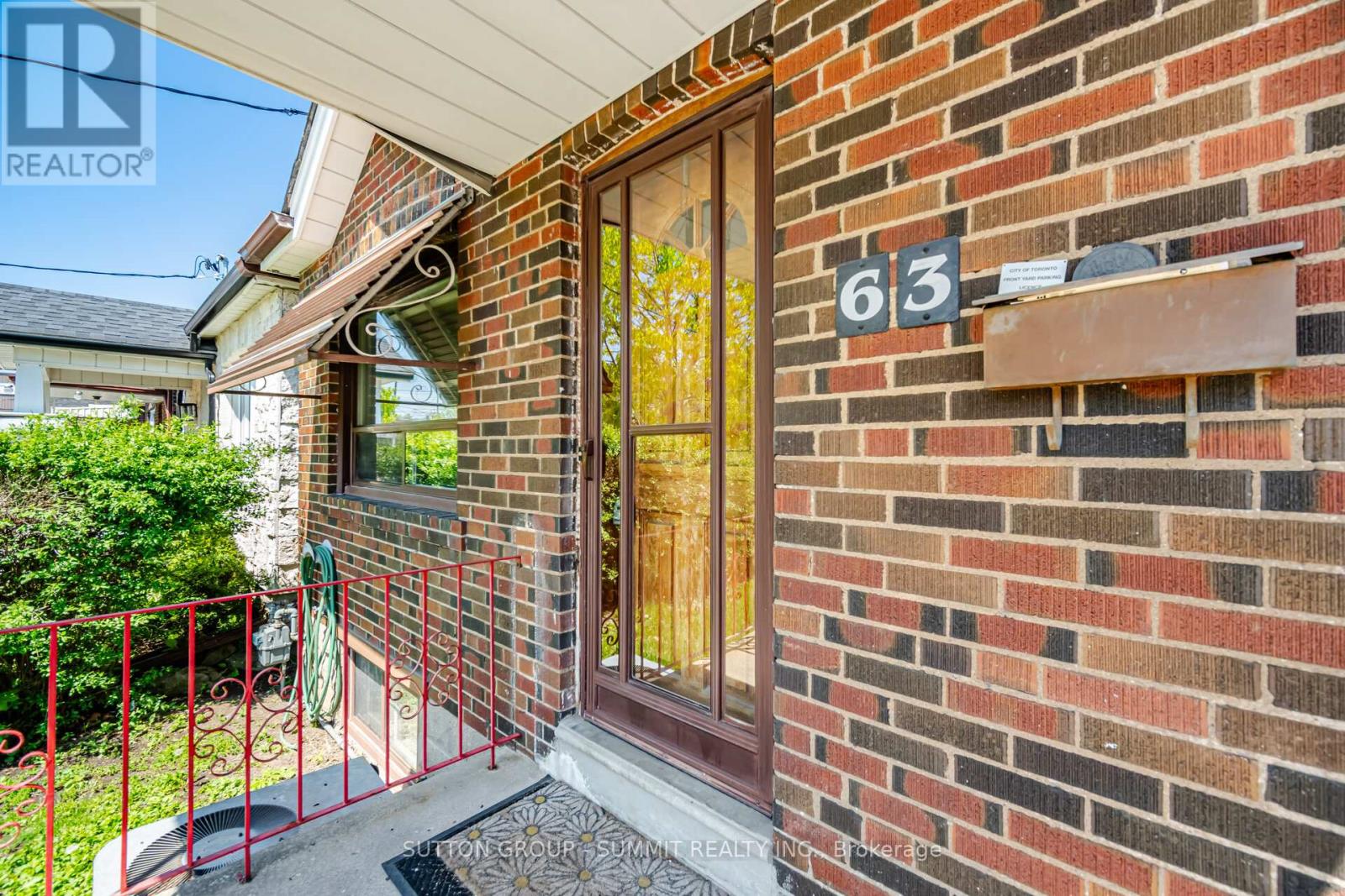 63 CHAMBERLAIN AVENUE - 6