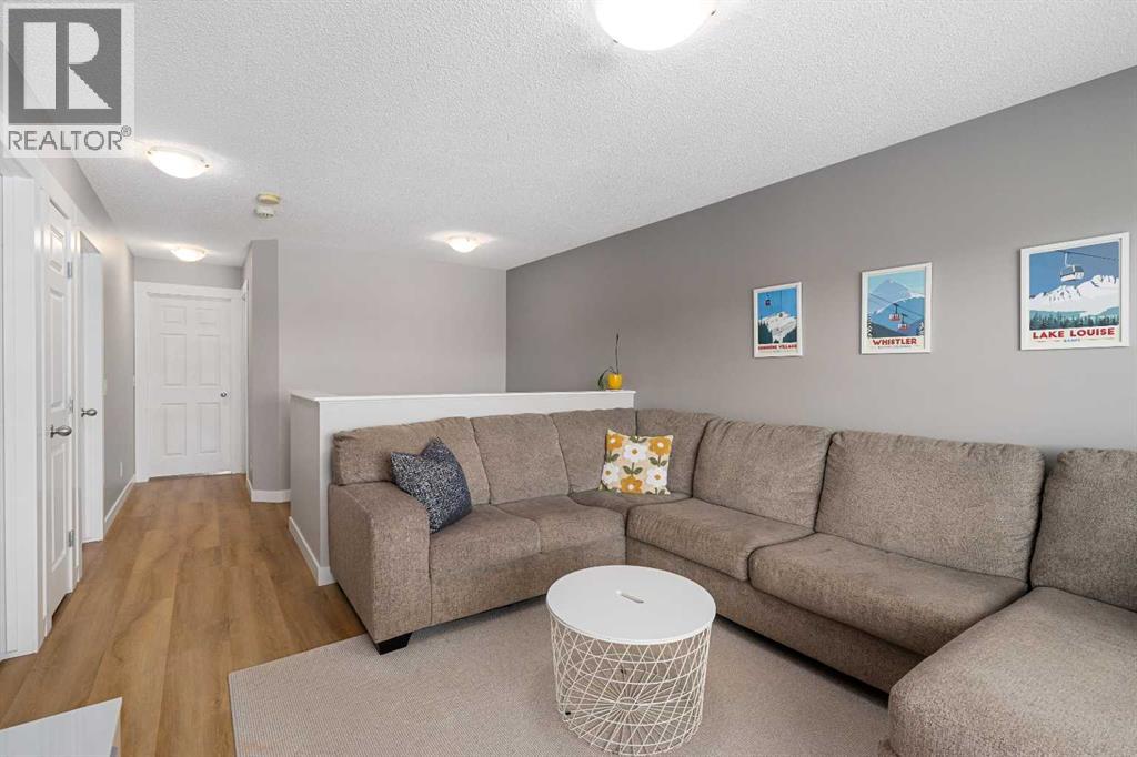 105 Sunset Common, Cochrane