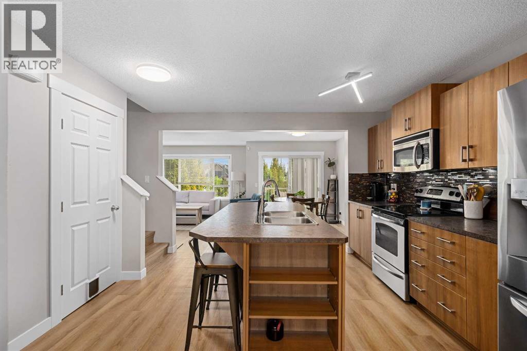 105 Sunset Common, Cochrane