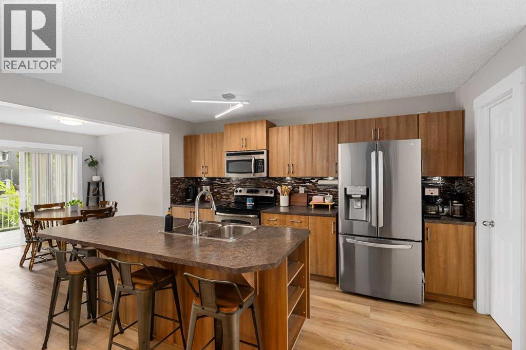 105 Sunset Common, Cochrane