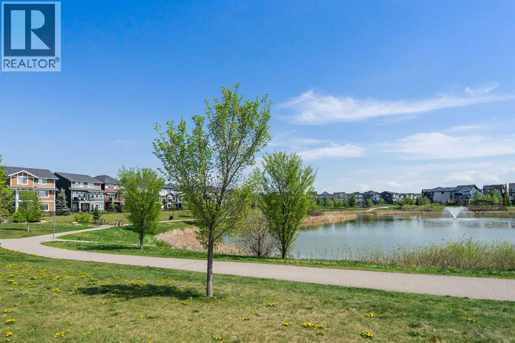 105 Sunset Common, Cochrane