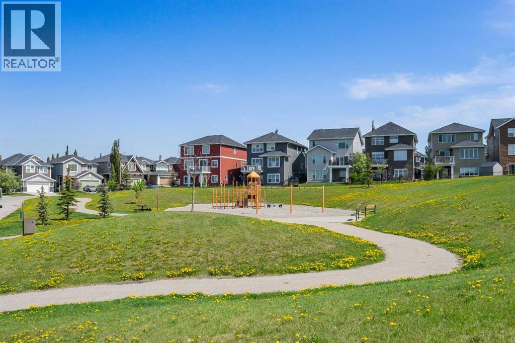 105 Sunset Common, Cochrane