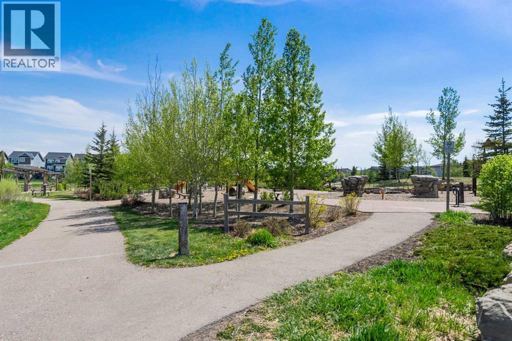 105 Sunset Common, Cochrane