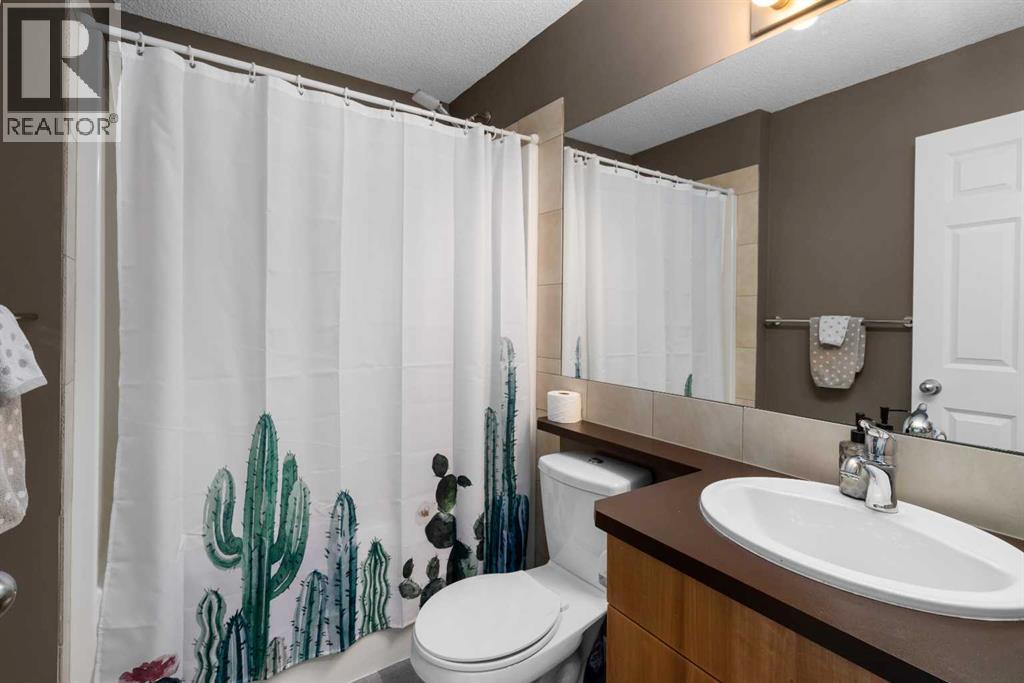 105 Sunset Common, Cochrane