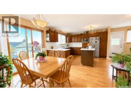 Living room - 31 Riverbend Crescent, Battleford, SK S0M0E0 Photo 10