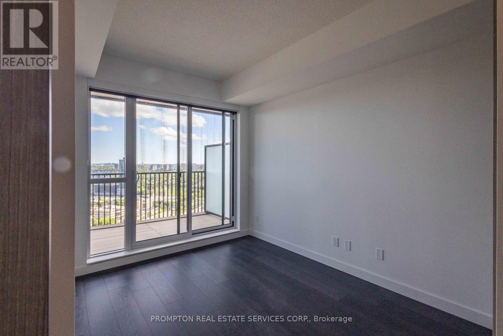 2805 - 18 ESTHER SHINER BOULEVARD