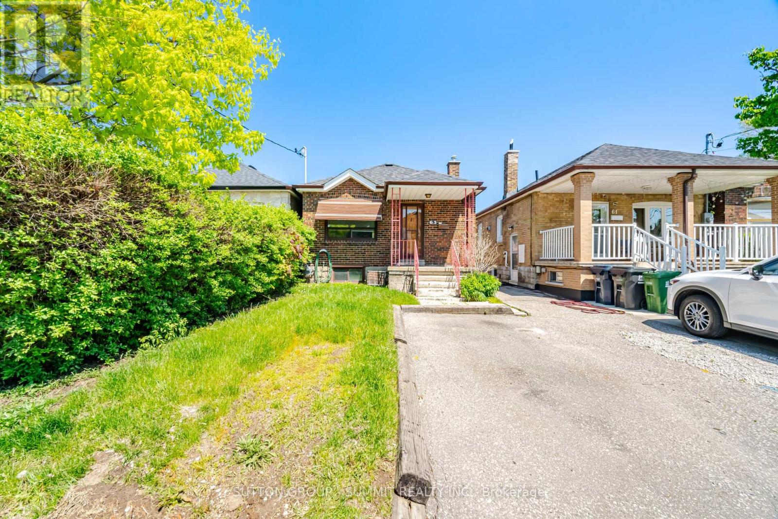 63 CHAMBERLAIN AVENUE - 2