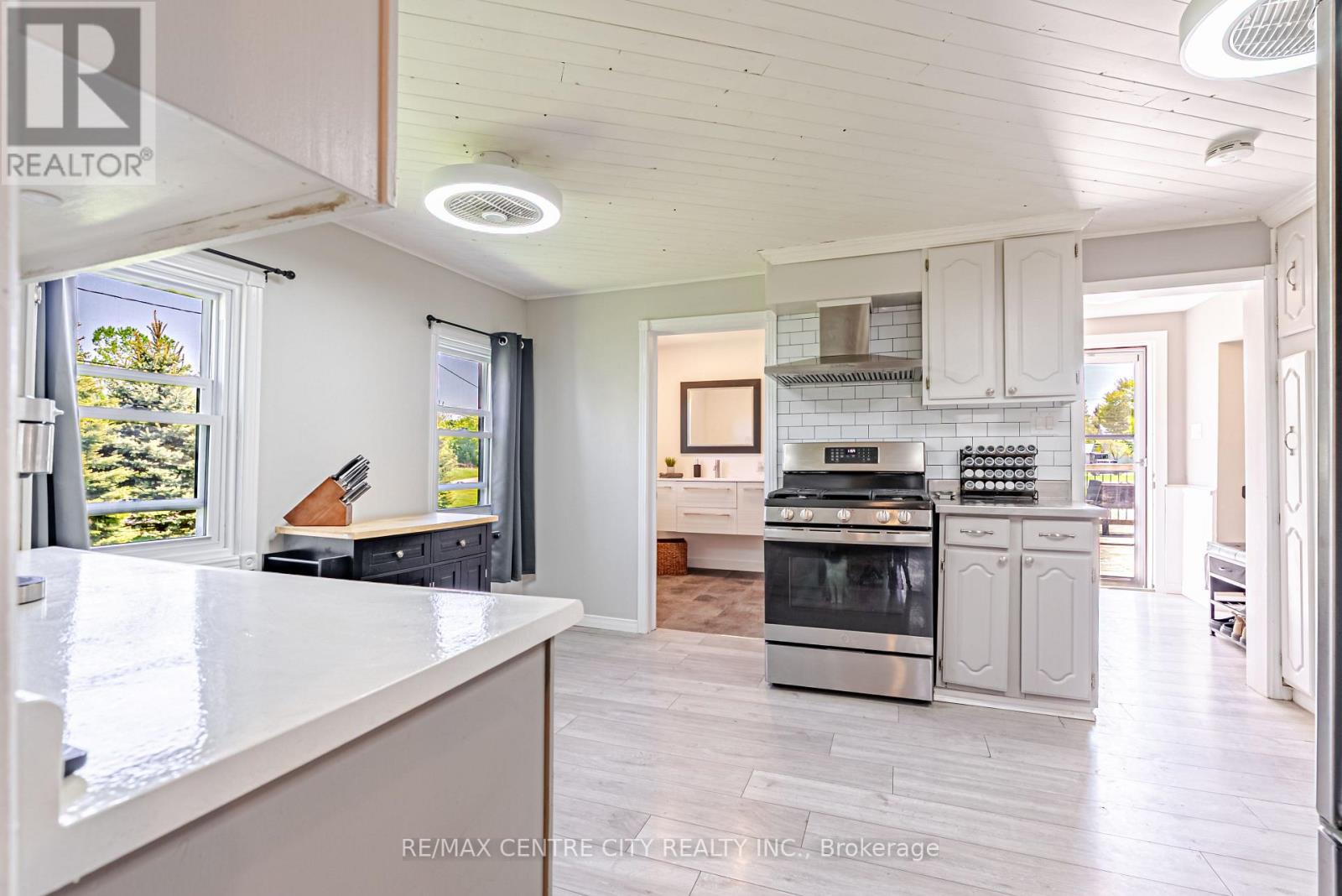 11812 SUPERIOR STREET - 16