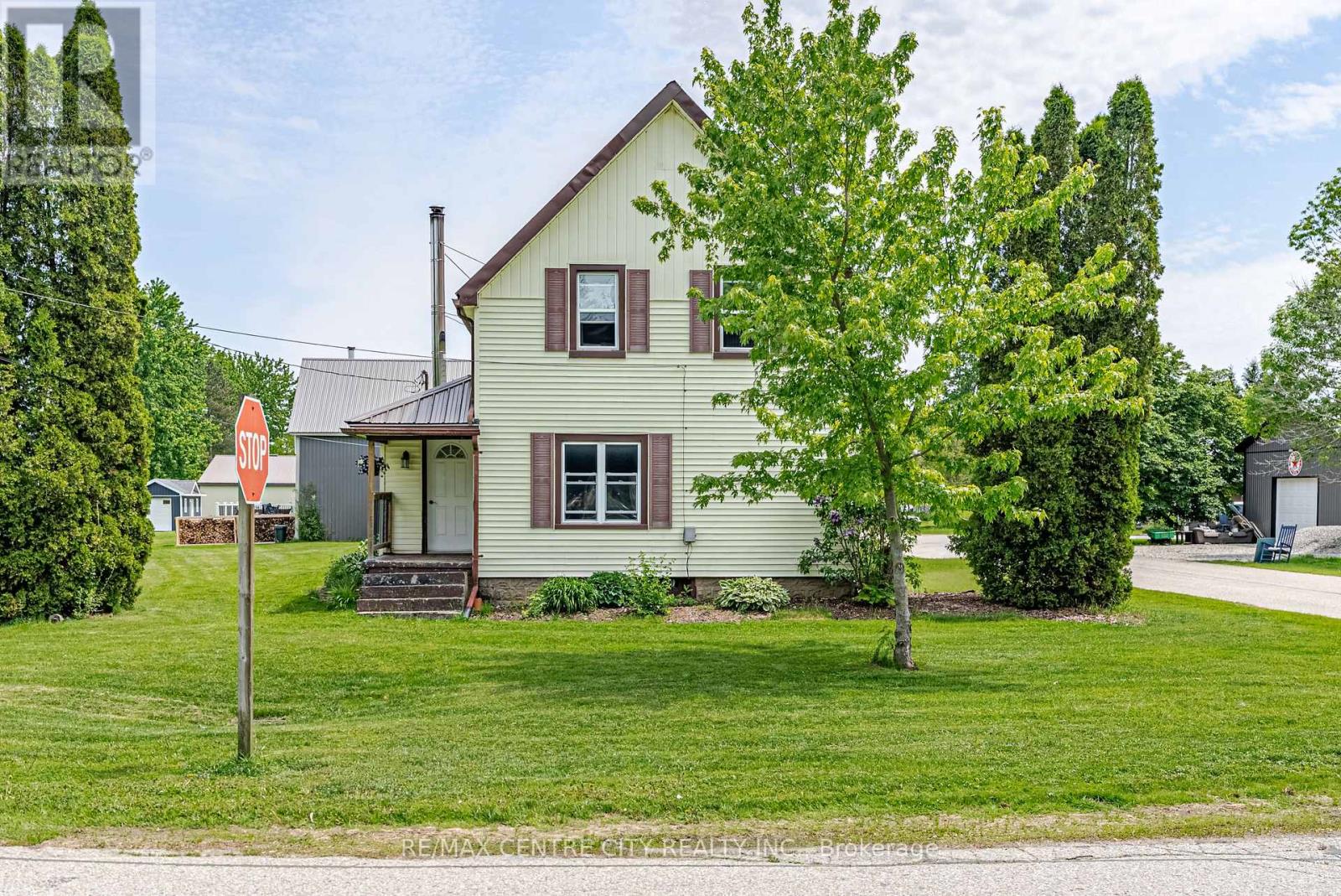 11812 SUPERIOR STREET - 3