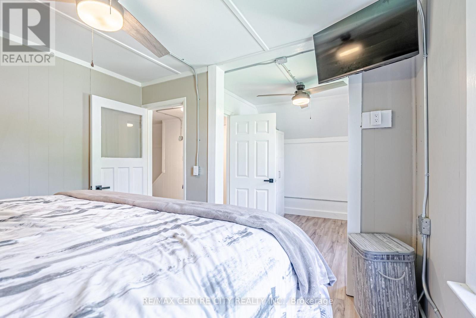 11812 SUPERIOR STREET - 30