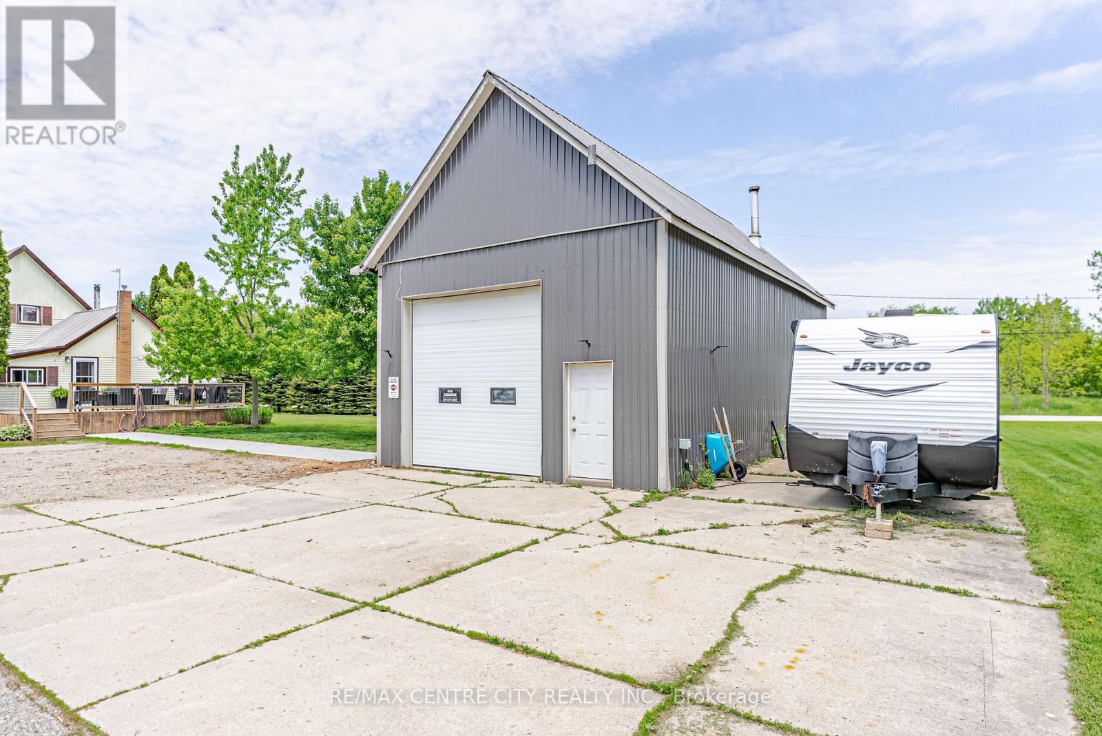 11812 SUPERIOR STREET - 39