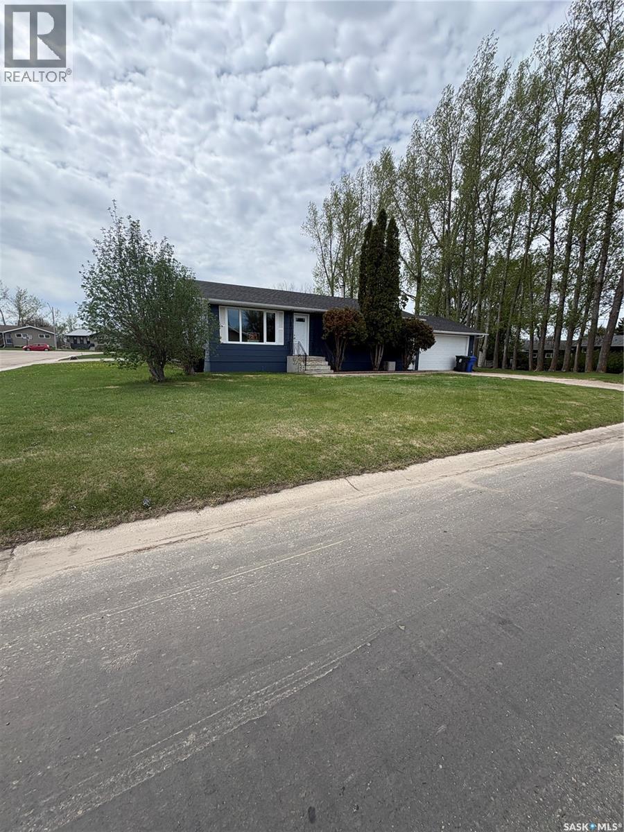 660 Alberta AVENUE - 2