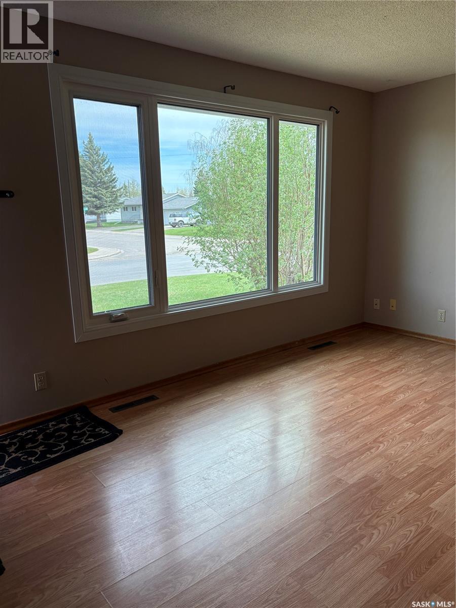 660 Alberta AVENUE - 8