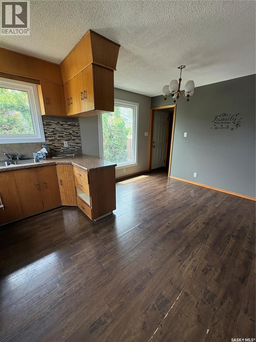 660 Alberta AVENUE - 14