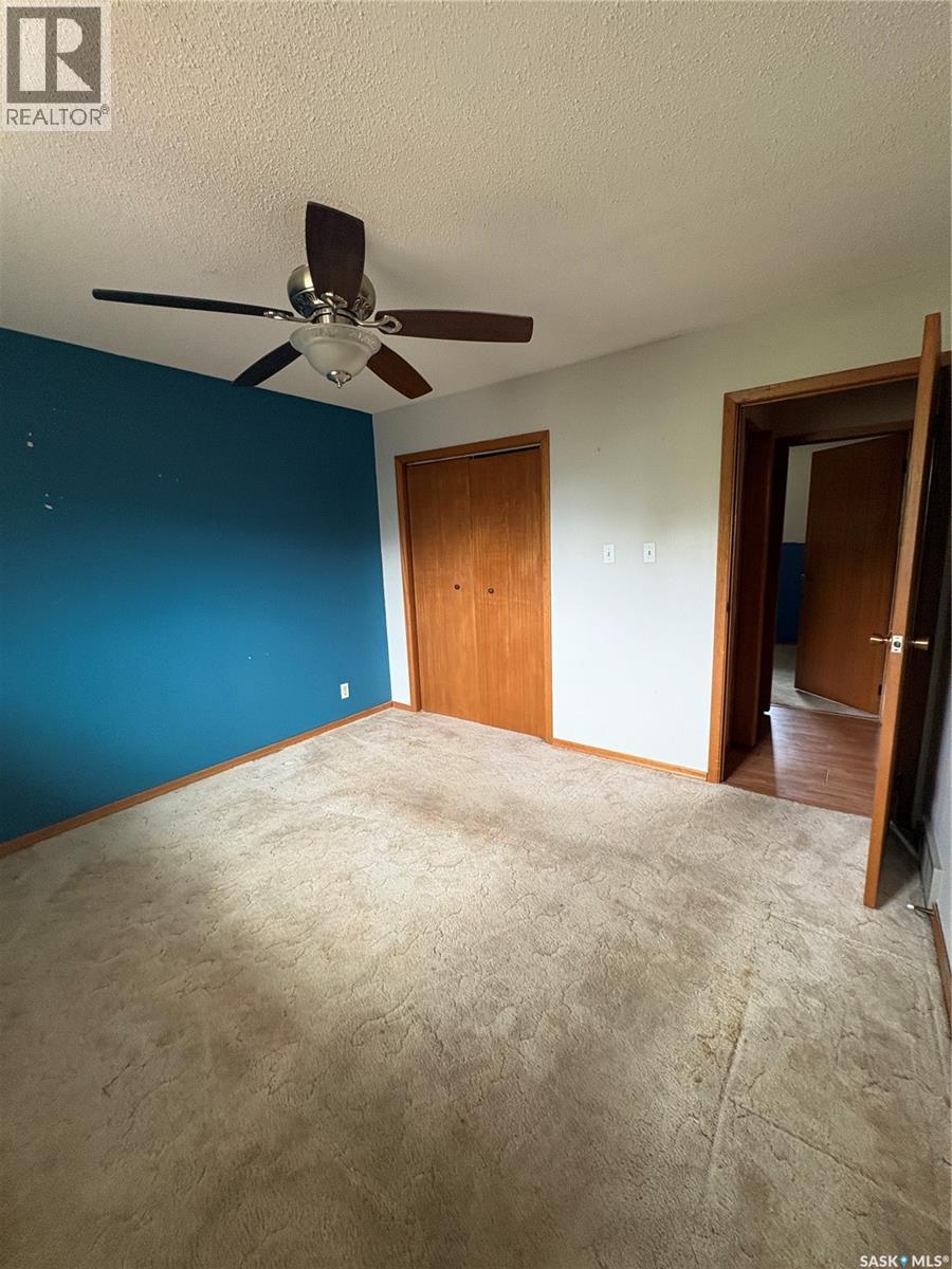 660 Alberta AVENUE - 23